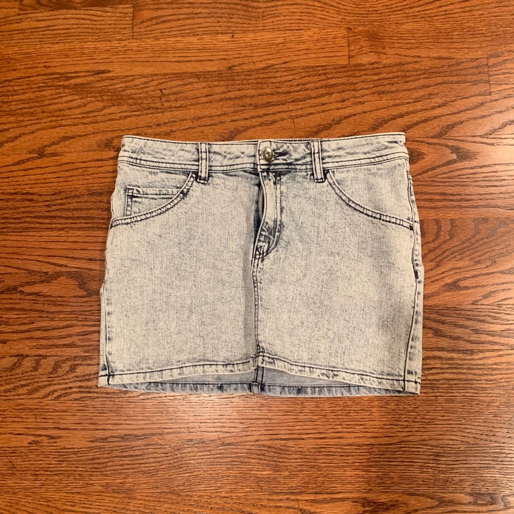 H&M Divided light denim mini skirt